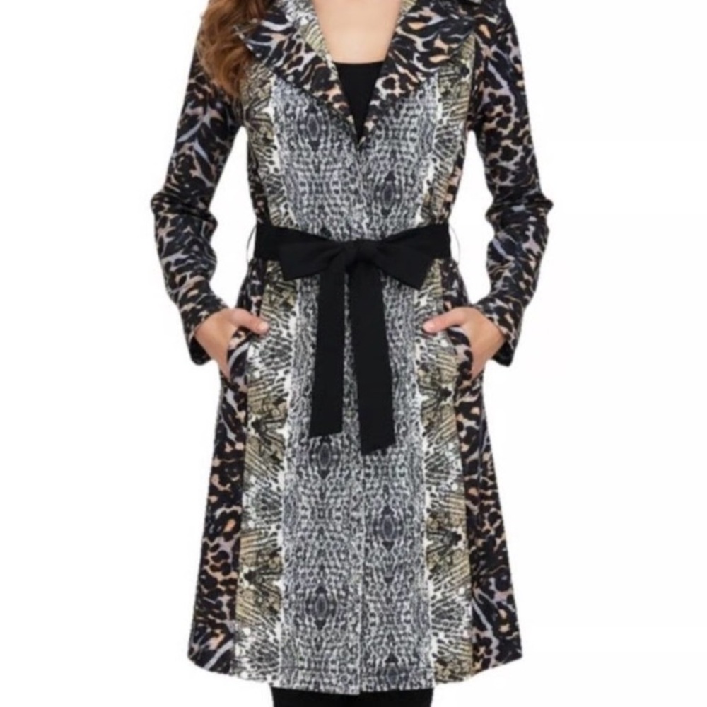Petit Pois by Viviana Animal Print Long Sleeve Coat/Duster. New w/ tags